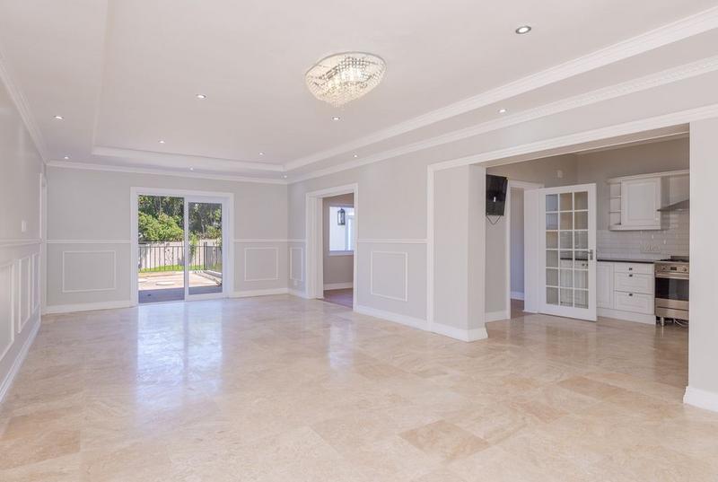 To Let 5 Bedroom Property for Rent in Constantia Western Cape